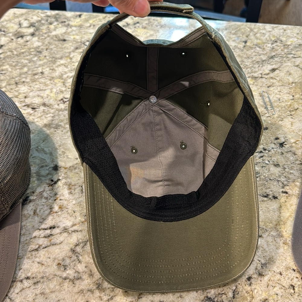 Carhartt Caps - Picture 5 of 9